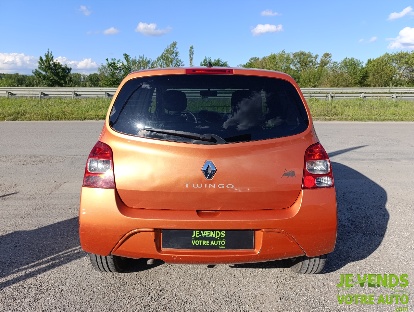 RENAULT TWINGO