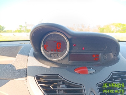 RENAULT TWINGO
