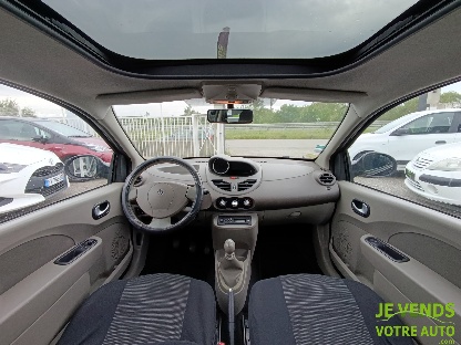 RENAULT TWINGO