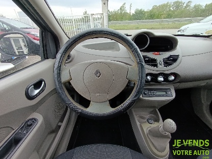 RENAULT TWINGO