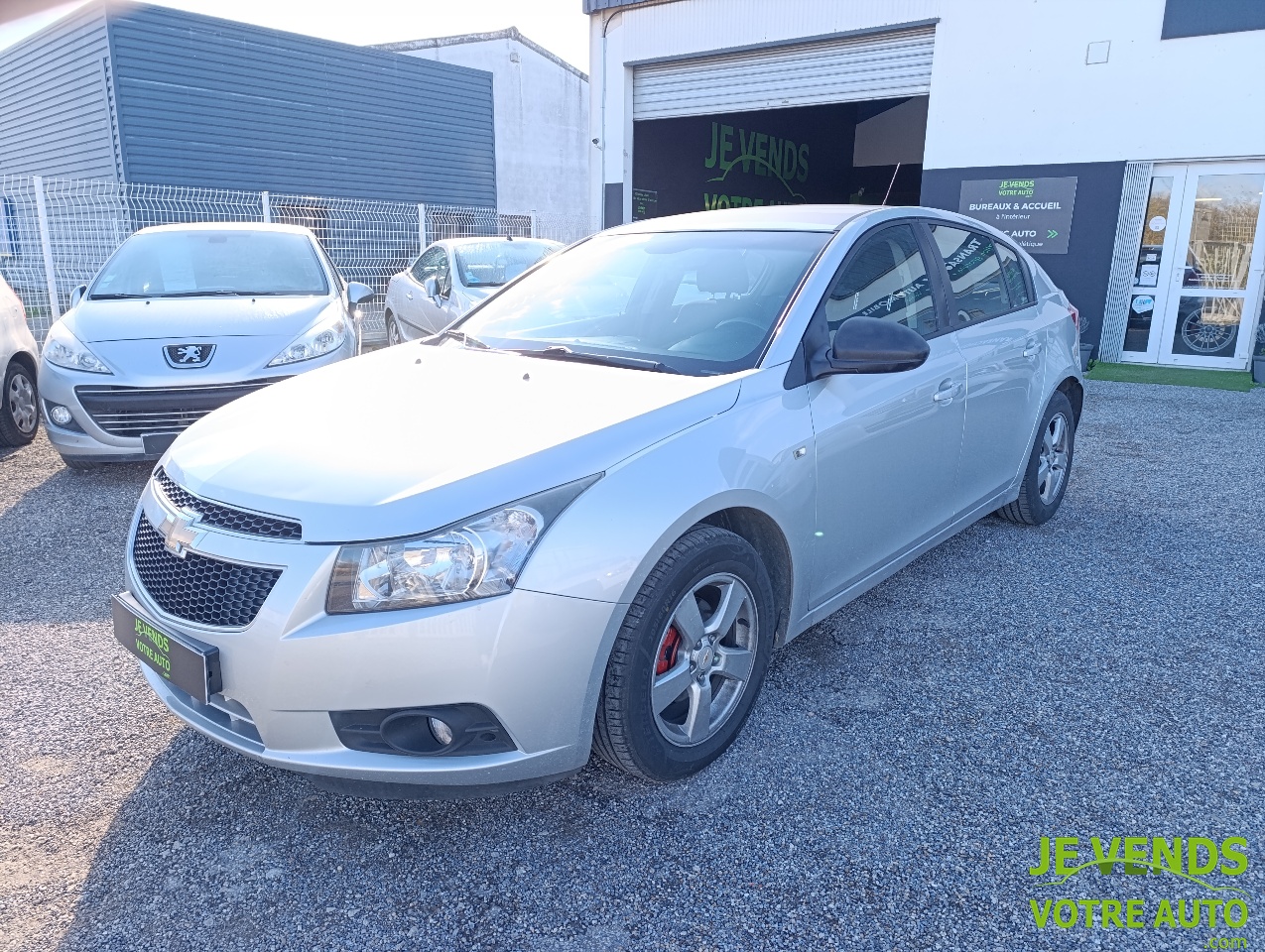 CHEVROLET CRUZE