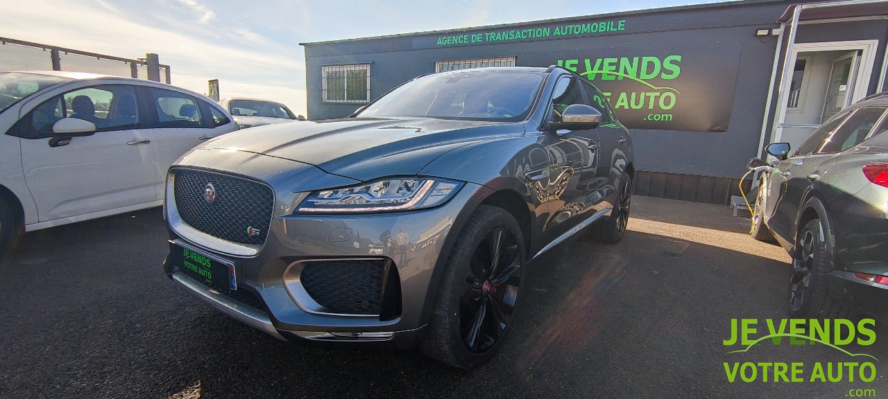 JAGUAR F-PACE