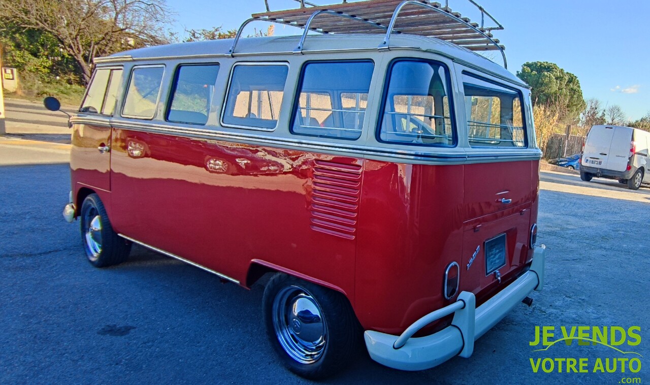 VOLKSWAGEN COMBI