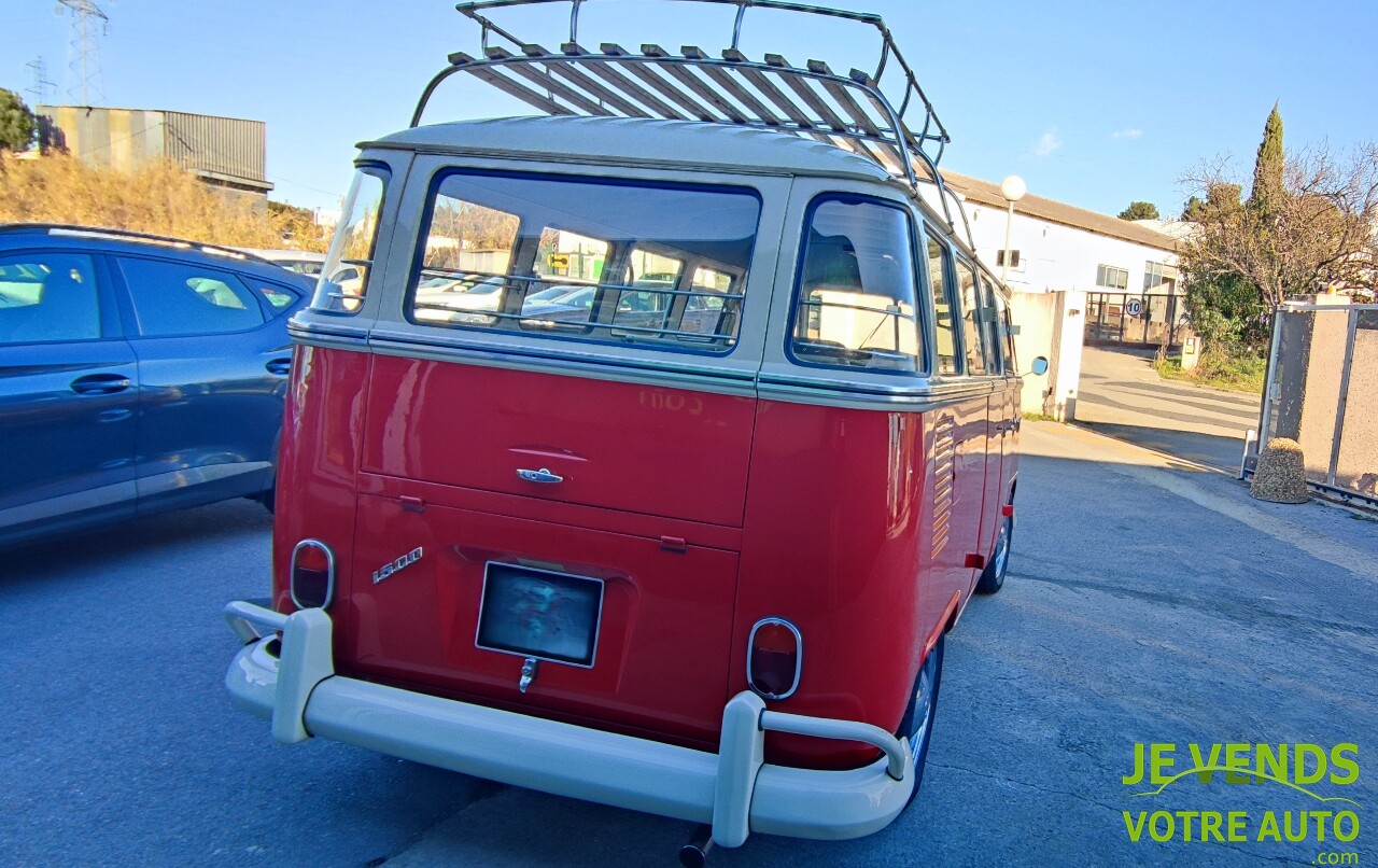 VOLKSWAGEN COMBI
