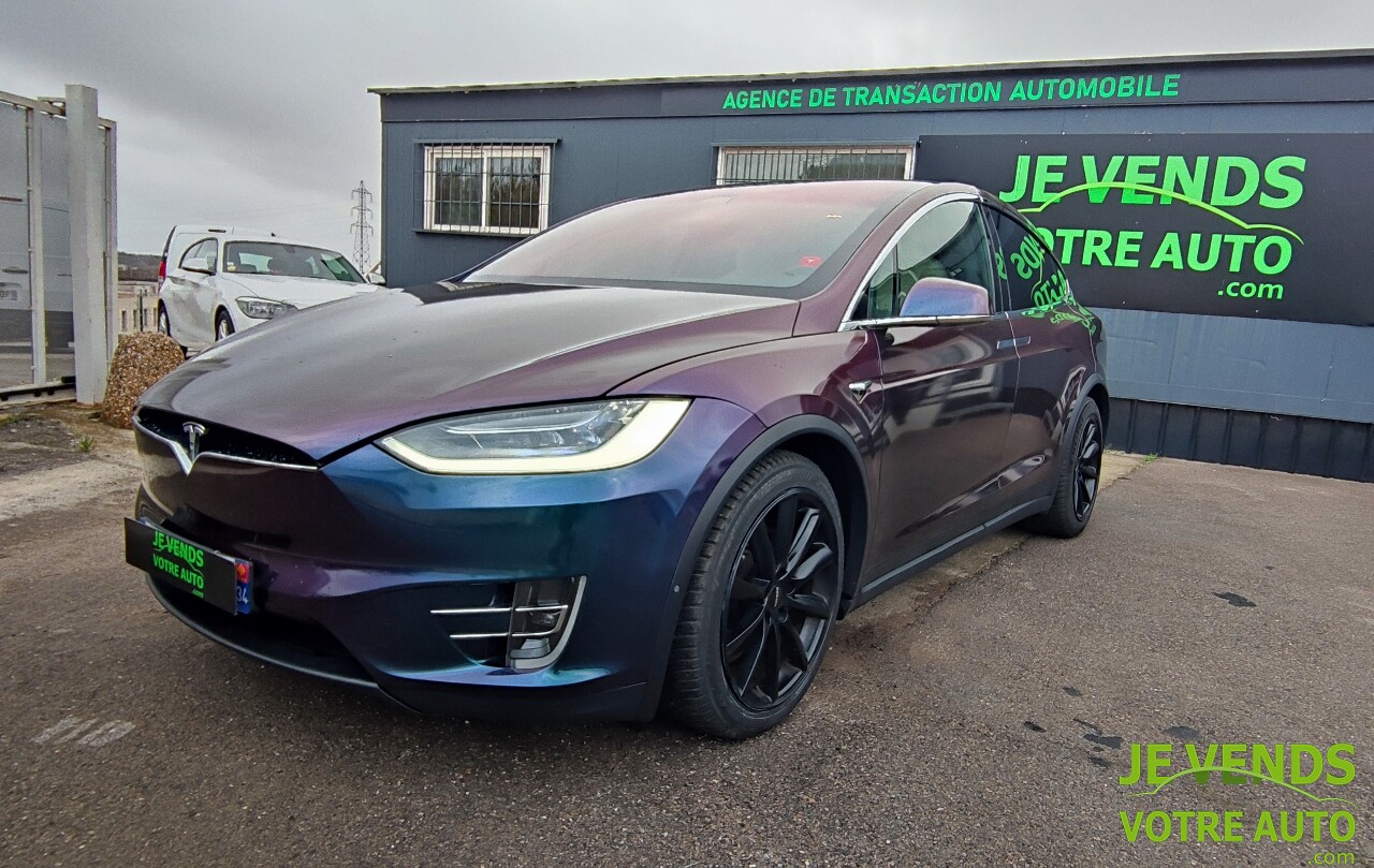 TESLA MODEL X