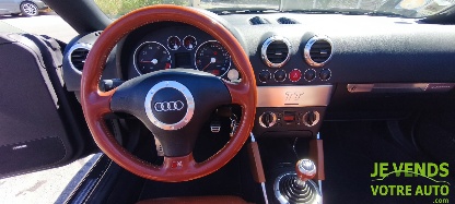 AUDI TT