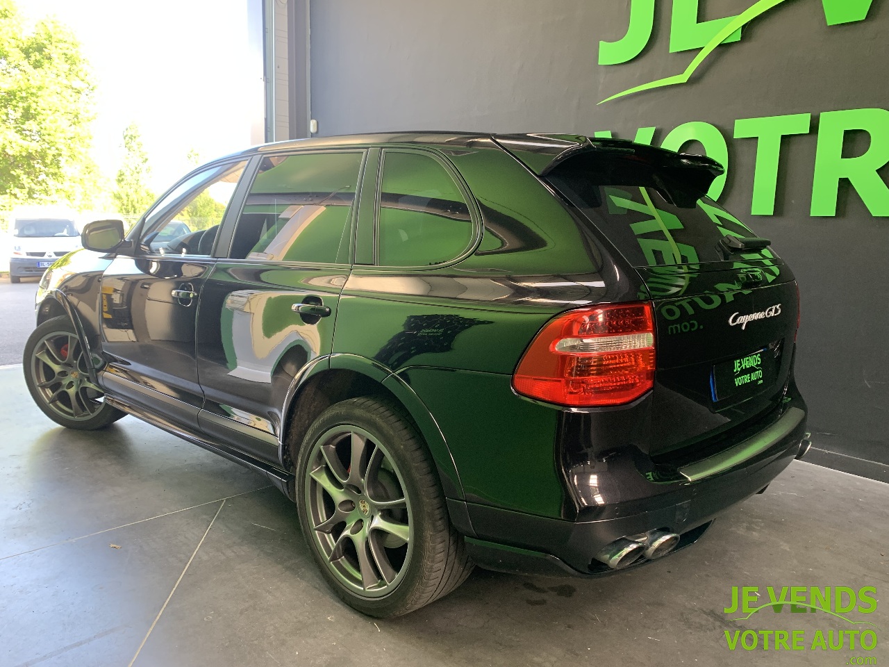 PORSCHE CAYENNE