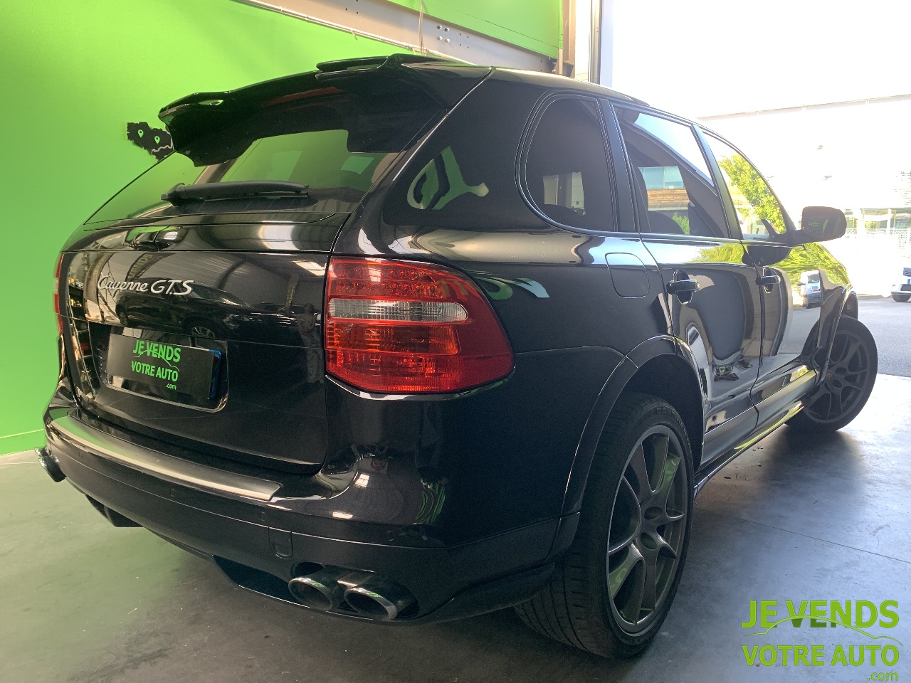PORSCHE CAYENNE