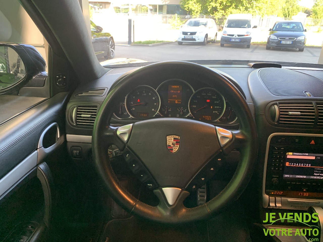 PORSCHE CAYENNE