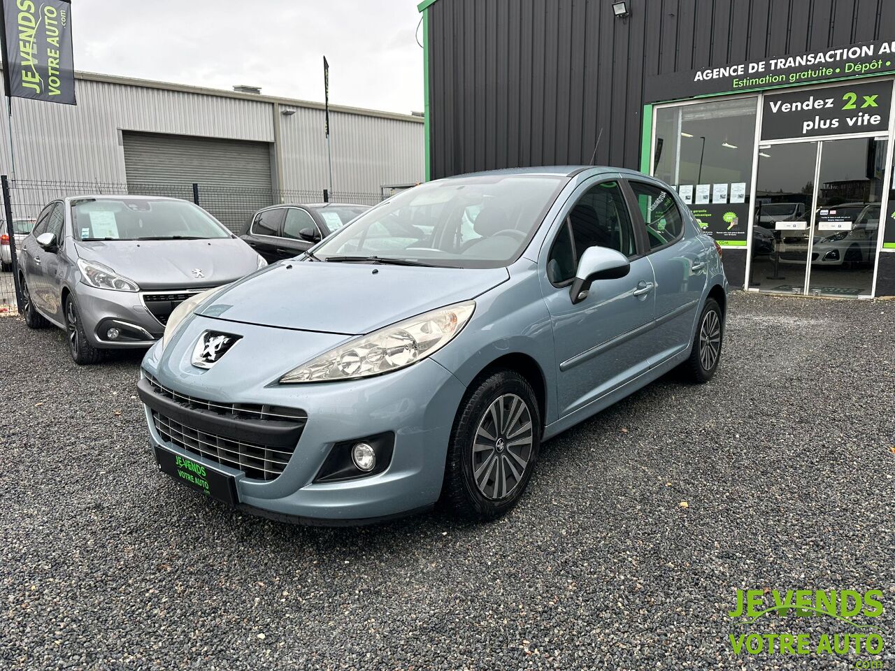 PEUGEOT 207