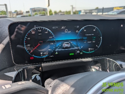 MERCEDES GLA