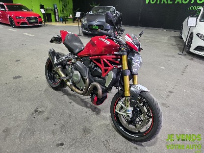 DUCATI MONSTER