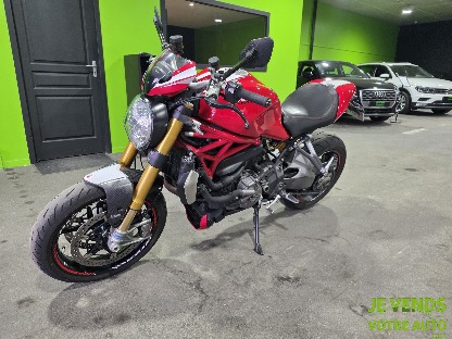 DUCATI MONSTER