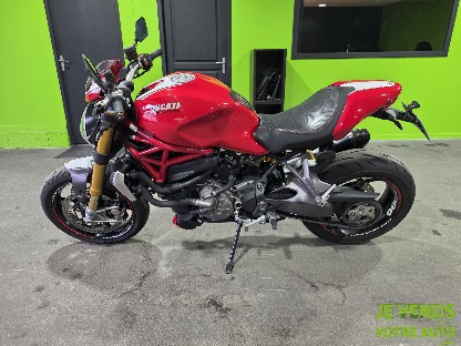 DUCATI MONSTER