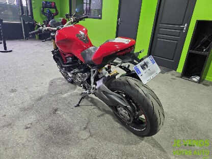 DUCATI MONSTER