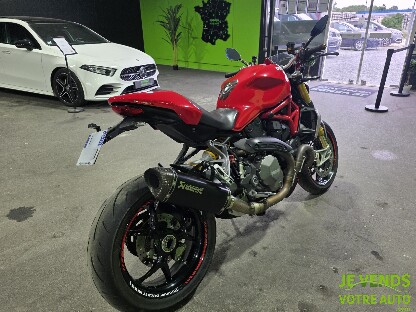 DUCATI MONSTER