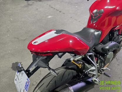DUCATI MONSTER