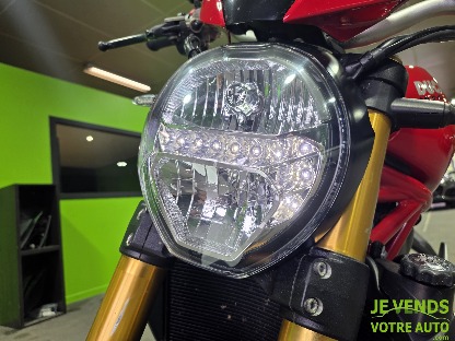 DUCATI MONSTER