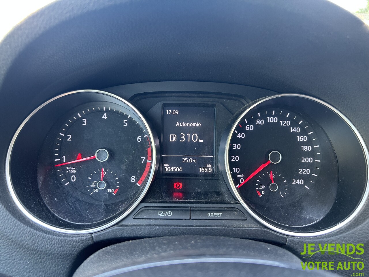 VOLKSWAGEN POLO