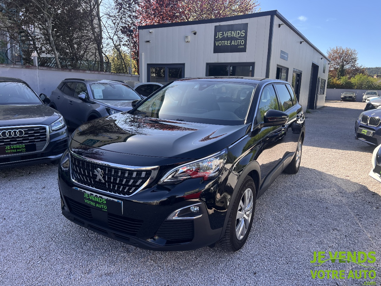PEUGEOT 5008