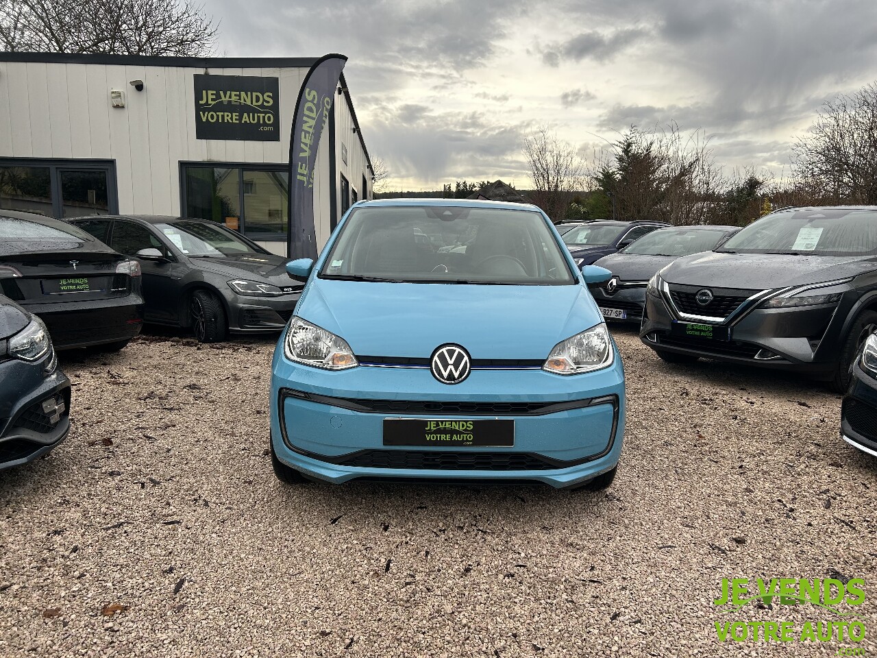 VOLKSWAGEN UP