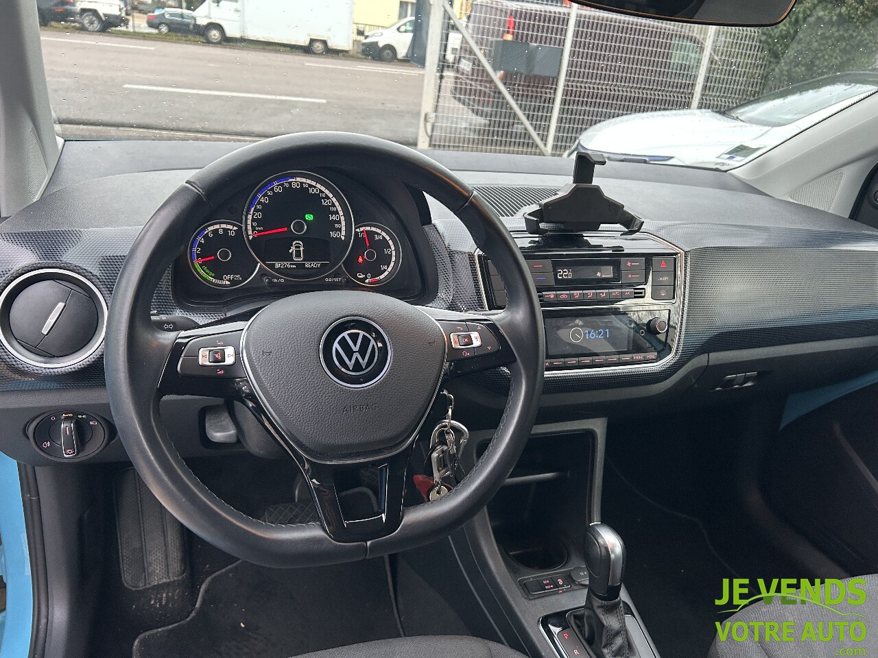 VOLKSWAGEN UP