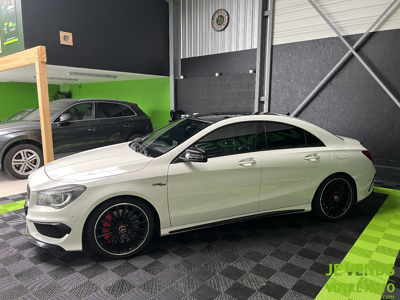 MERCEDES CLA