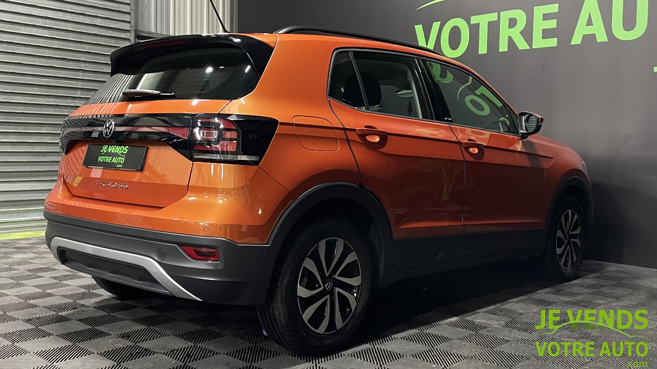 VOLKSWAGEN T-CROSS