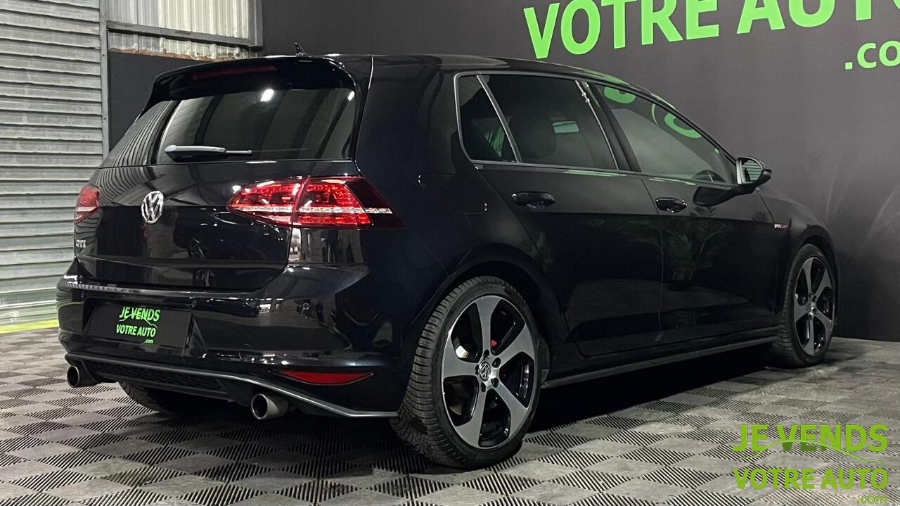 VOLKSWAGEN Golf GTi