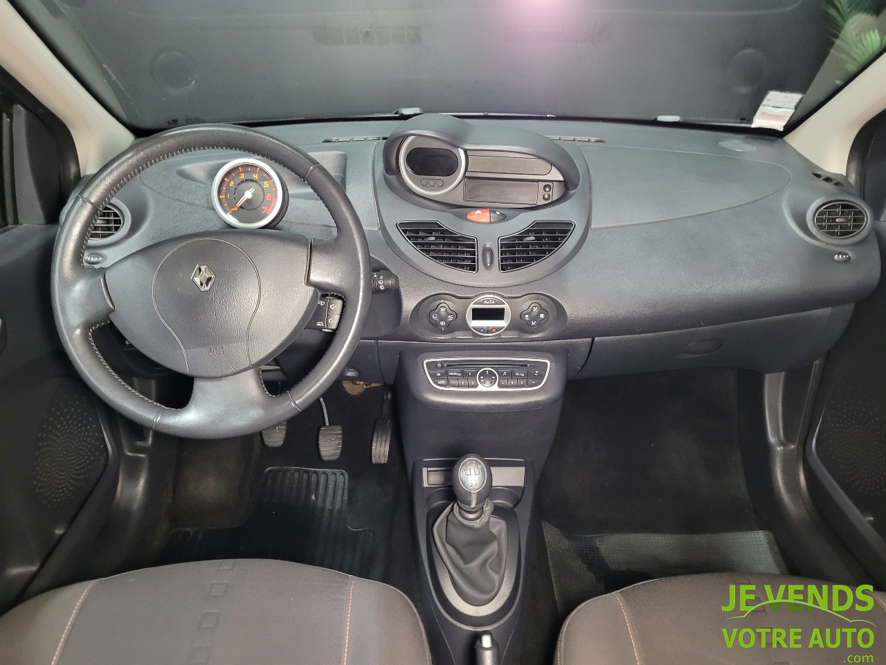 RENAULT TWINGO