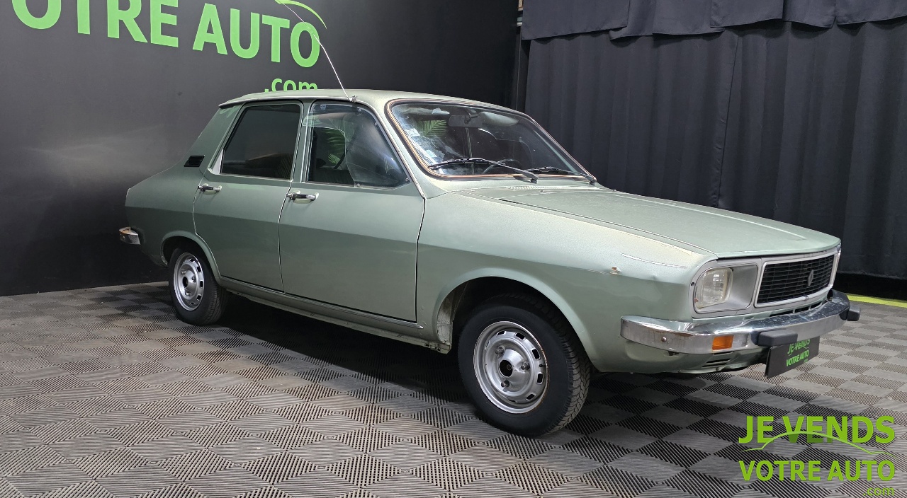 RENAULT R12