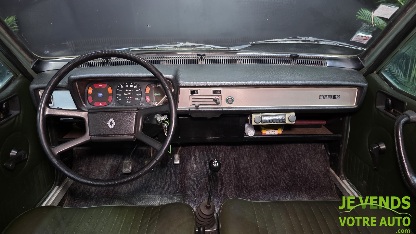 RENAULT R12