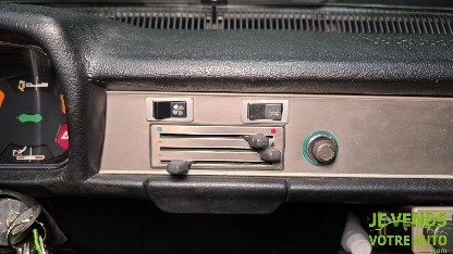 RENAULT R12