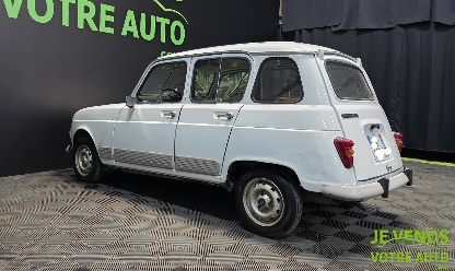 RENAULT R4