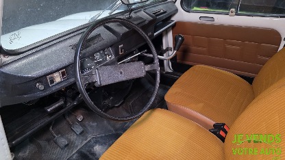 RENAULT R4
