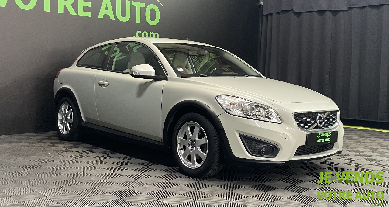 VOLVO C30