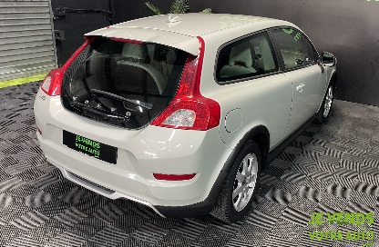 VOLVO C30