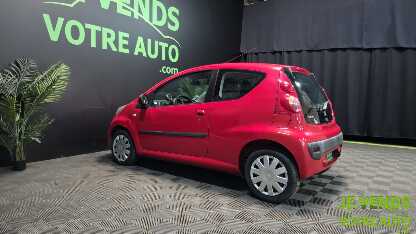 PEUGEOT 107