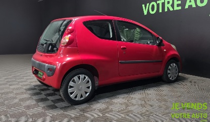 PEUGEOT 107
