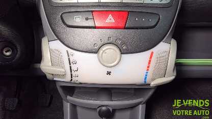 PEUGEOT 107