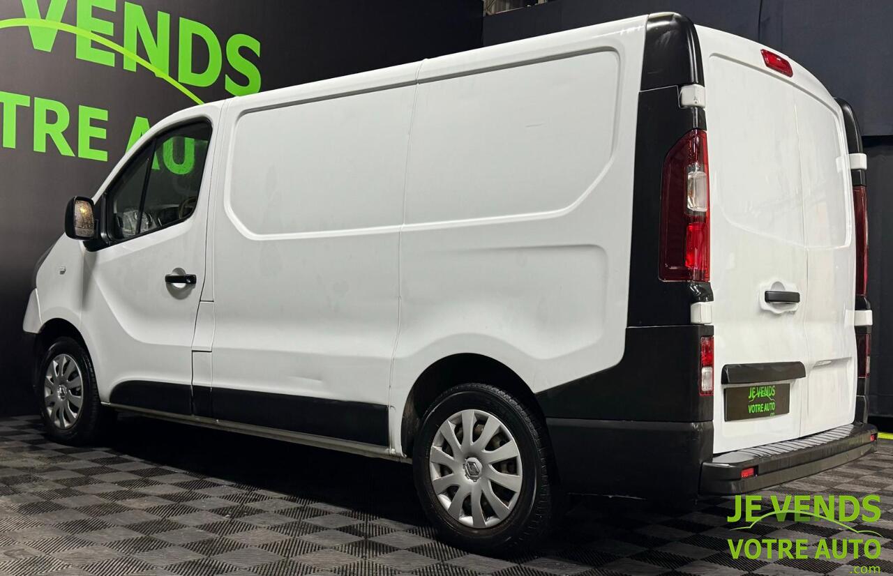 RENAULT TRAFIC