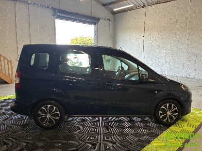 FORD TOURNEO COURIER
