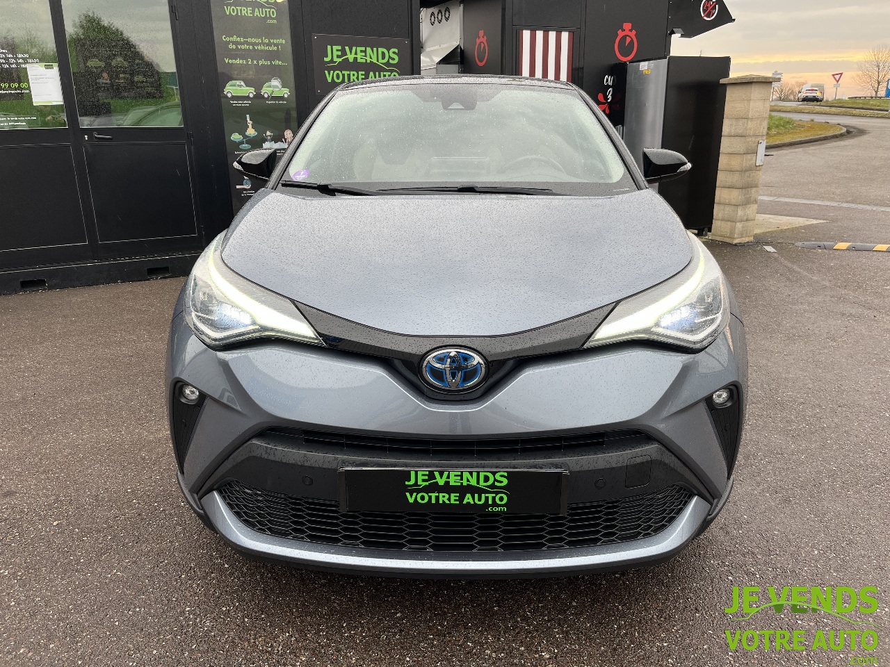 TOYOTA C-HR