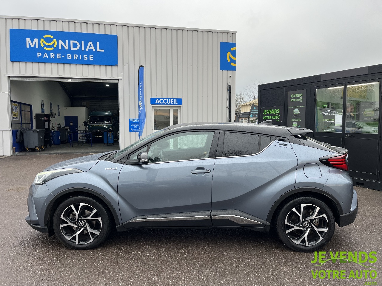 TOYOTA C-HR