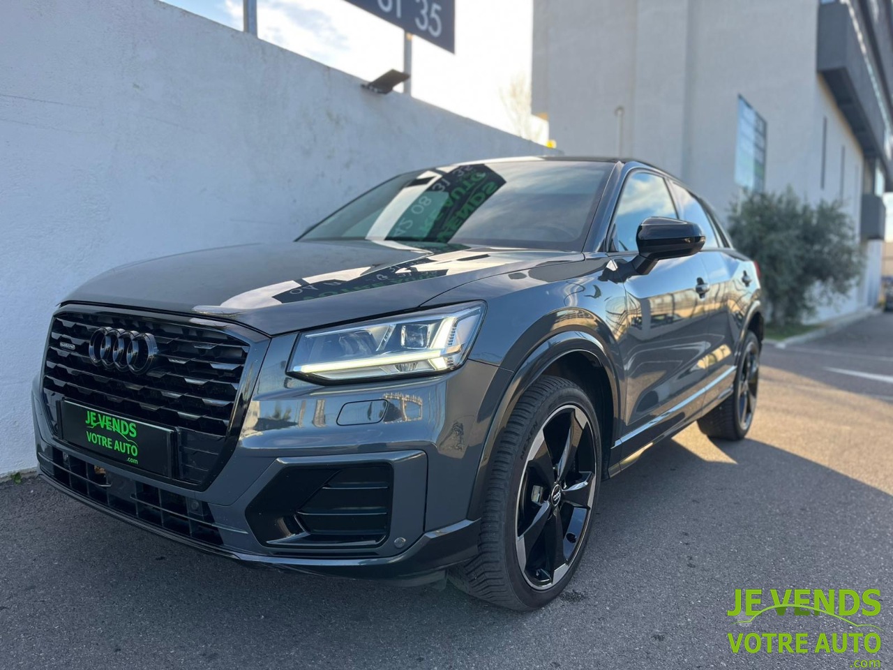 AUDI Q2