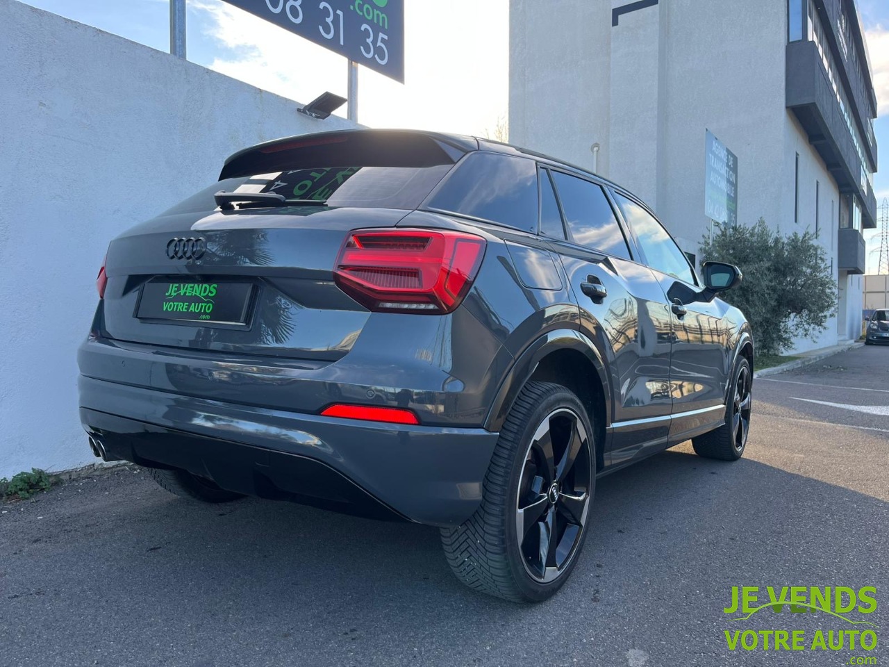 AUDI Q2