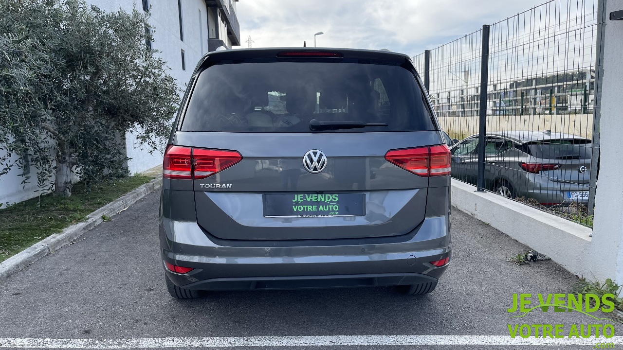 VOLKSWAGEN TOURAN