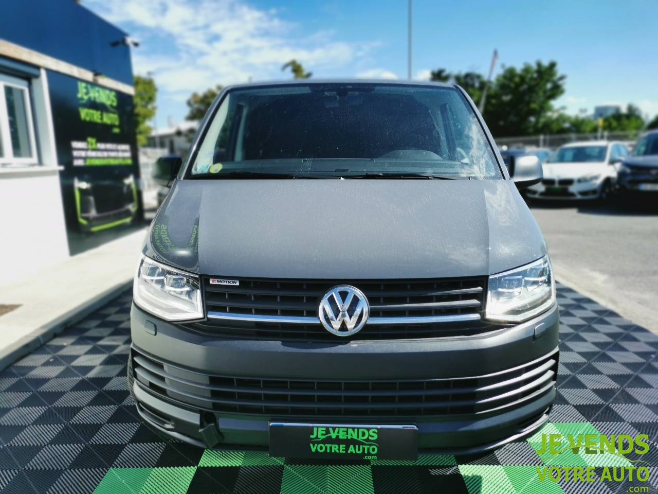 VOLKSWAGEN TRANSPORTER