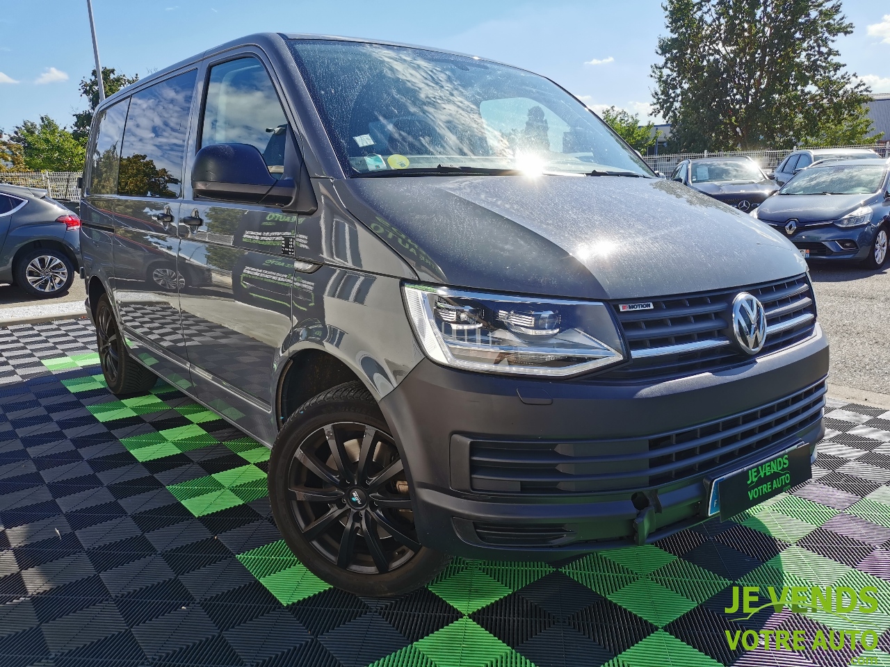 VOLKSWAGEN TRANSPORTER