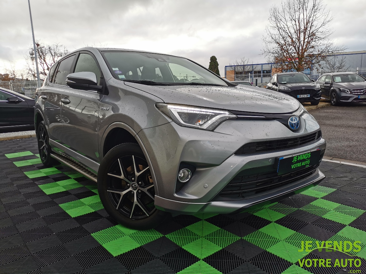 TOYOTA RAV4